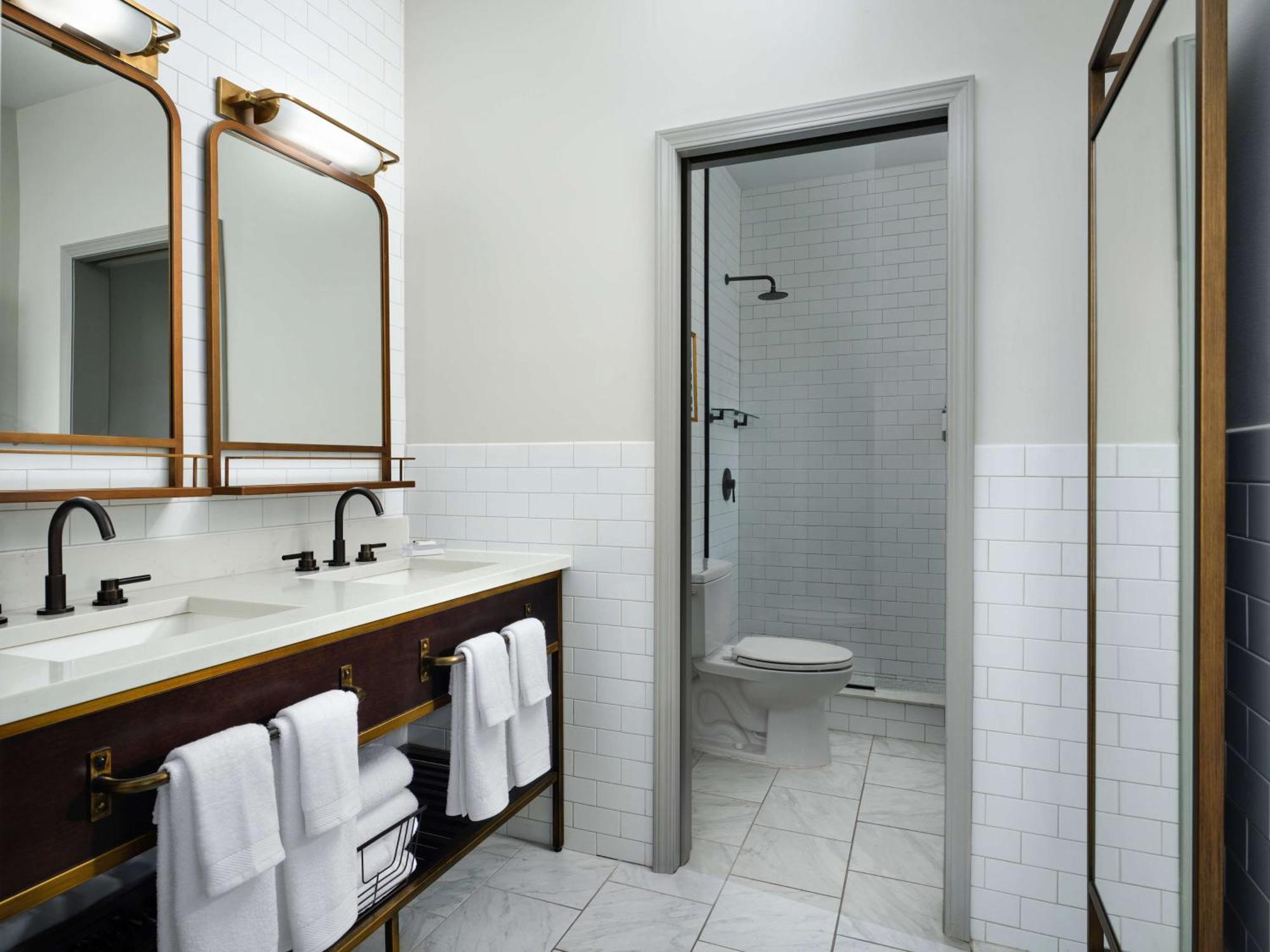 Hotel Phillips Kansas City, Curio Collection By Hilton Exterior foto