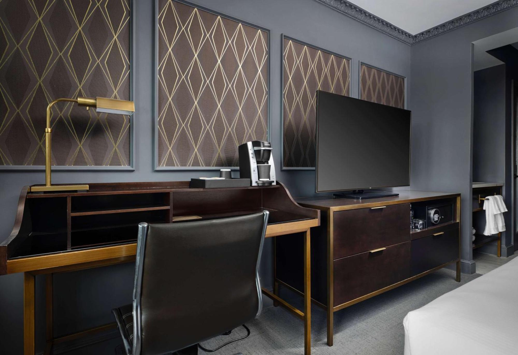 Hotel Phillips Kansas City, Curio Collection By Hilton Exterior foto